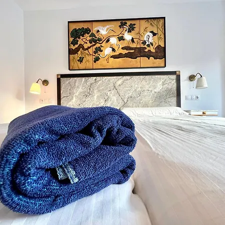 Double With Terrace Or Balcony, Wifi, Breakfast Included And Volcano View *